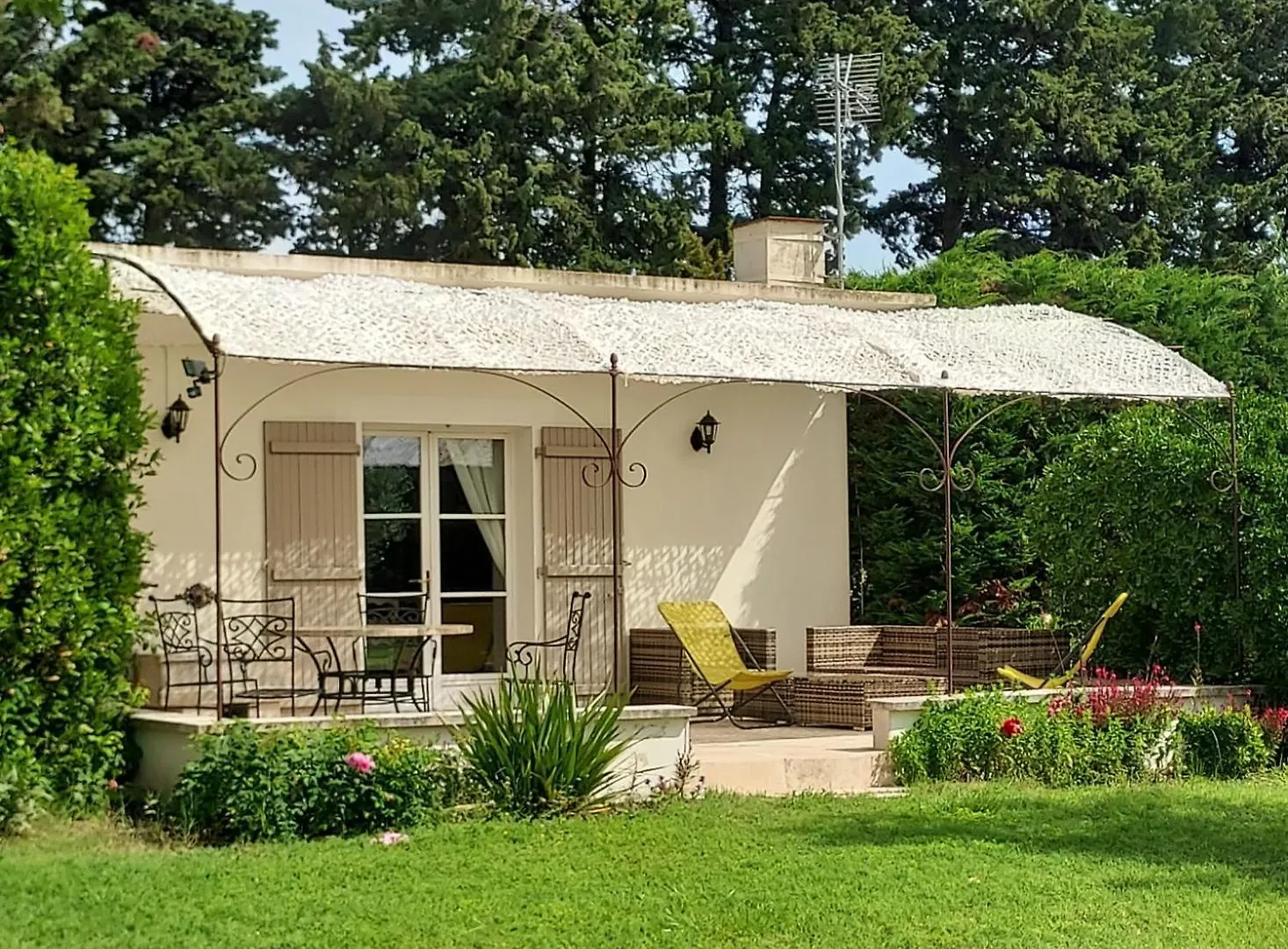 La Bastide Des Amouriers Caumont-sur-Durance