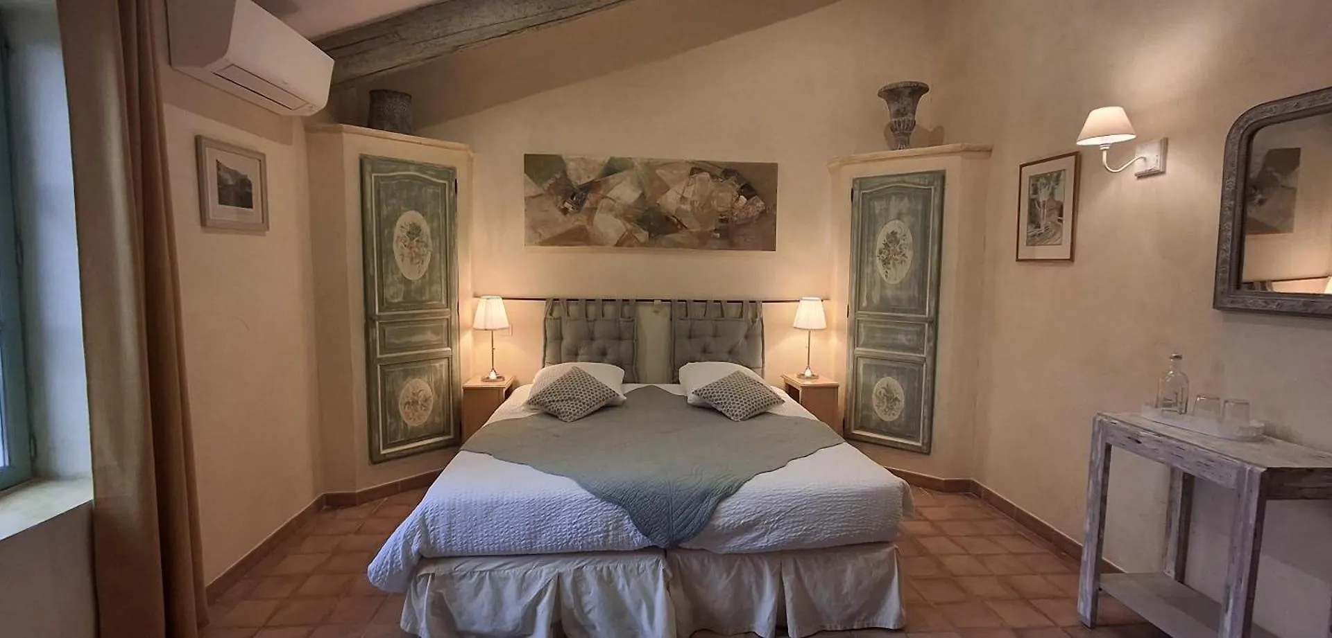 La Bastide Des Amouriers Caumont-sur-Durance 3*,  Frankrijk